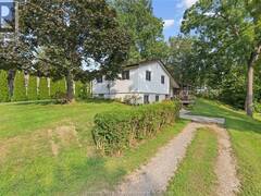 10 OAK STREET Chatham-Kent Ontario, N0P 2C0