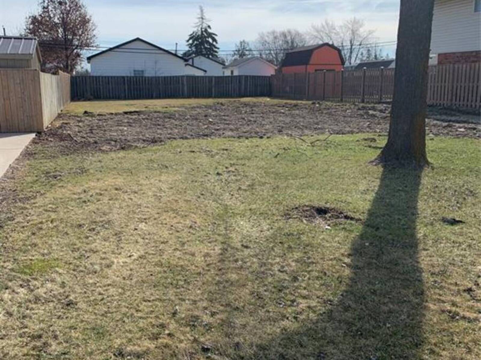 9509 COUNTY RD 11, Essex, Ontario N0R 1G0