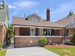 1422 Elsmere AVENUE Windsor Ontario, N8X 4G9