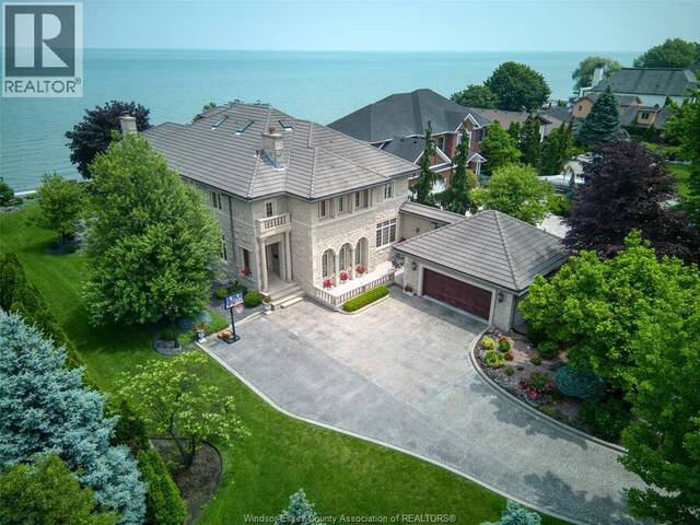 300 Elmgrove DRIVE Windsor Ontario, N8N 3S4 - 4 Bedrooms Waterfront Home For sale