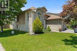 4697 HELSINKI CRESCENT | Windsor Ontario | Slide Image Two