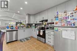 4697 HELSINKI CRESCENT | Windsor Ontario | Slide Image Nine