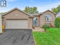 9 Lyle STREET Cottam Ontario, N0R 1B0