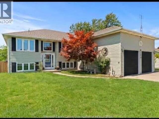 353 EAST RUSCOM RIVER ROAD Lakeshore Ontario, N0R 1S0 - 5 Bedrooms Waterfront Home For sale