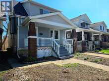 1126 LOUIS AVENUE | Windsor Ontario | Slide Image Five