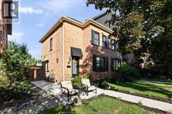 853 MONMOUTH | Windsor Ontario | Slide Image One