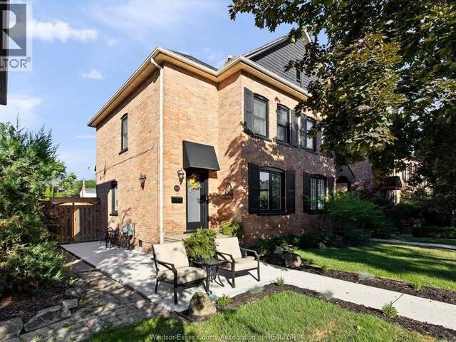 853 MONMOUTH Windsor Ontario, N8Y 3L5 - 2 Bedrooms Home For Sale