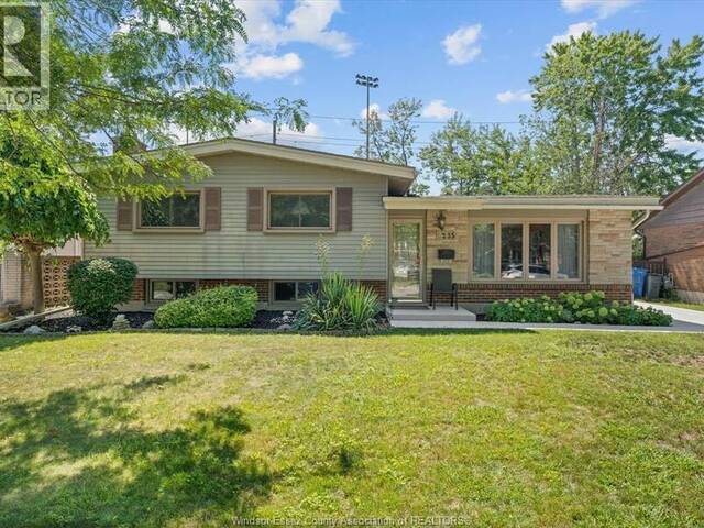 4235 MITCHELL CRESCENT Windsor Ontario, N9G 2G1 - 3 Bedrooms Home For Sale