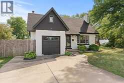 7777 CEDARVIEW | Windsor Ontario | Slide Image Three