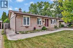 3417 WOODLAWN AVENUE | Windsor Ontario | Slide Image Four