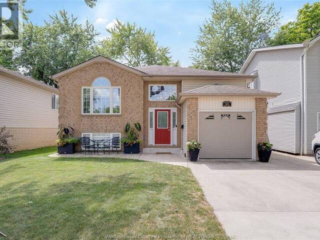 1309 ELLROSE Windsor Ontario, N8Y 3X3 - 5 Bedrooms Home For Sale