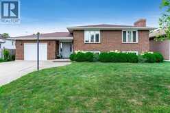 37 Elizabeth CRESCENT | Leamington Ontario | Slide Image One