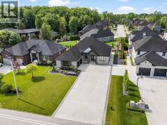 351 OLD TECUMSEH Windsor Ontario, N8N 3T2