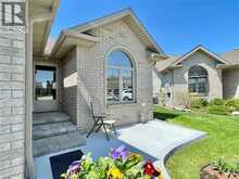 8 Sand Pebble CRESCENT | Kingsville Ontario | Slide Image Four