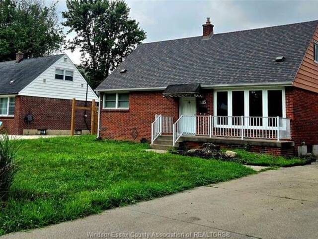 3115 RADISSON AVENUE Windsor Ontario, N9E 1Y4 - 6 Bedrooms Home For Sale