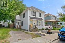261 Bathurst STREET | Amherstburg Ontario | Slide Image Three