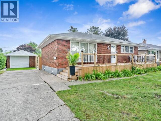 3226 WOODLAWN AVENUE Windsor Ontario, N8W 2J2 - 5 Bedrooms Home For Sale