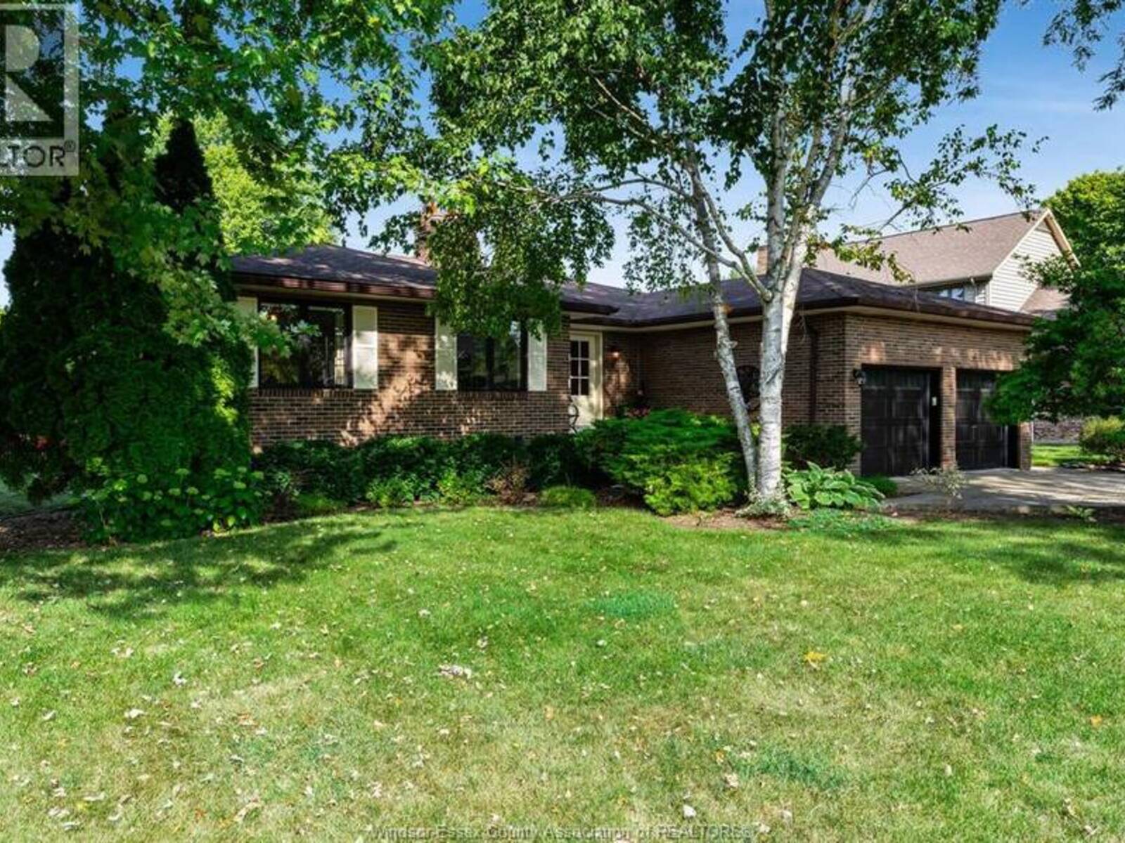 105 Pointe West DRIVE, Amherstburg, Ontario N9V 3P1