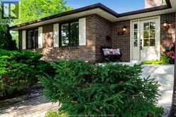 105 Pointe West DRIVE | Amherstburg Ontario | Slide Image Two