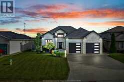 22 SHAWNEE COURT | Leamington Ontario | Slide Image One