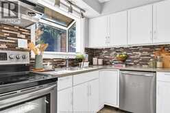 4025 MOUNT ROYAL | Windsor Ontario | Slide Image Eight