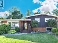 4025 MOUNT ROYAL Windsor Ontario, N9G 2C1