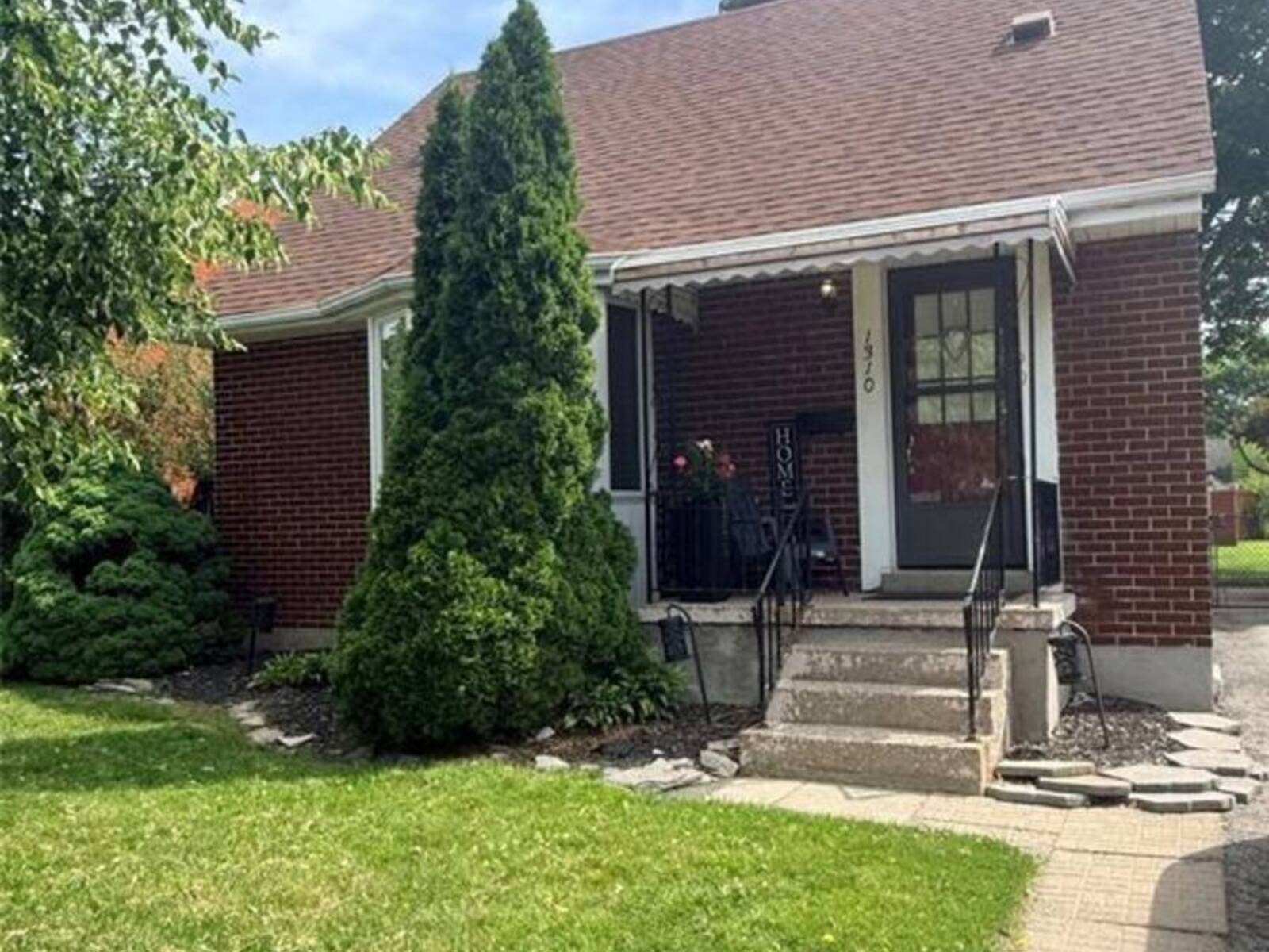 1310 ASKIN AVENUE, Windsor, Ontario N9B 2Y1