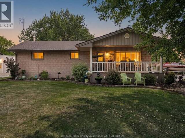 316 EAST RUSCOM RIVER ROAD Lakeshore Ontario, N0R 1S0 - 3 Bedrooms Waterfront Home For sale