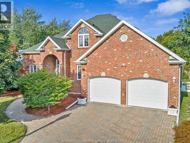 555 CHRISTINA CRESCENT Windsor Ontario, N9G 2M4 - 4 Bedrooms Home For Sale