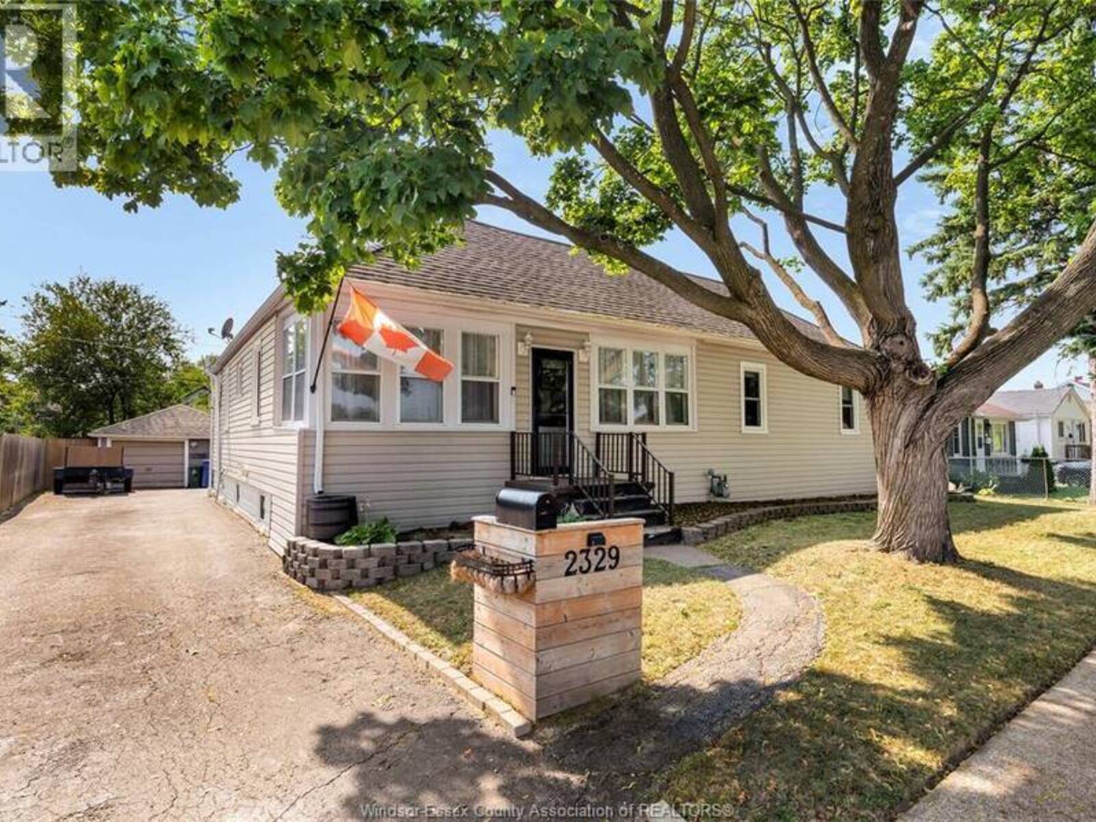 2329 MEIGHEN ROAD, Windsor, Ontario N8W 4B8