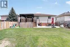4205 BARTON CRESCENT | Windsor Ontario | Slide Image Eight