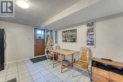 2954 RUSHTON | Windsor Ontario | Slide Image Thirty-one
