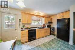 381 CARLING | Windsor Ontario | Slide Image Eighteen