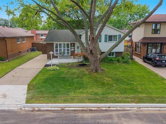 381 CARLING Windsor Ontario, N8S 3X7 - 4 Bedrooms Home For Sale
