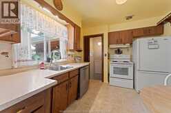 1280 Parkview AVENUE | Windsor Ontario | Slide Image Eight