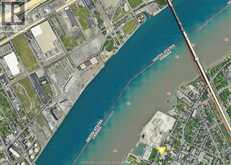 3177 RUSSELL | Windsor Ontario | Slide Image Thirty-one