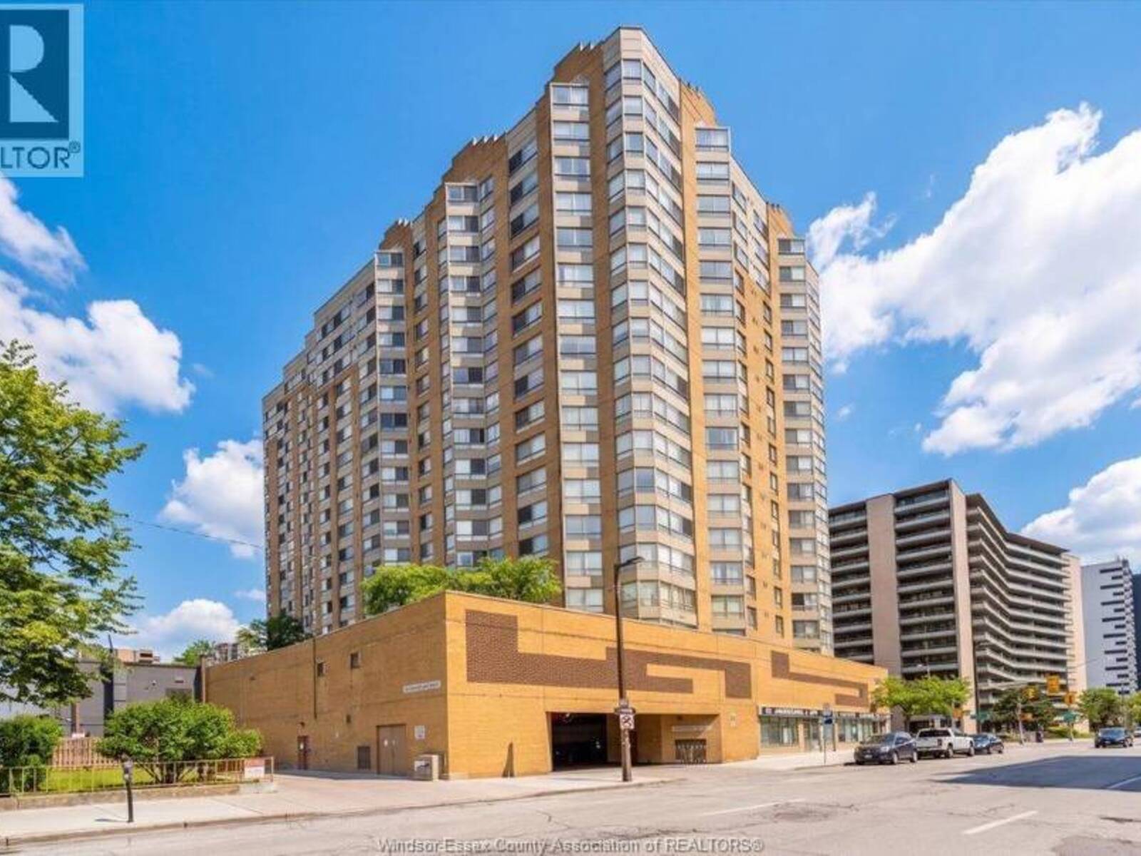 75 RIVERSIDE DRIVE Unit# 906, Windsor, Ontario N9A 7C4