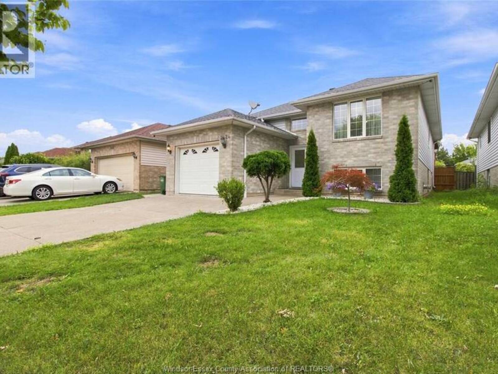 2424 TIMBERCREST AVENUE, Windsor, Ontario N8P 1S2
