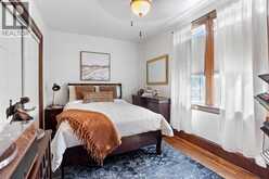2079 VERDUN | Windsor Ontario | Slide Image Sixteen