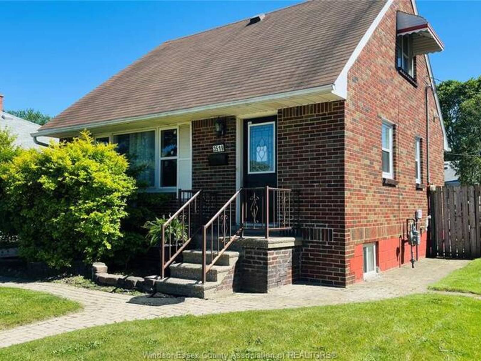 3519 TECUMSEH ROAD West, Windsor, Ontario N9C 2B6