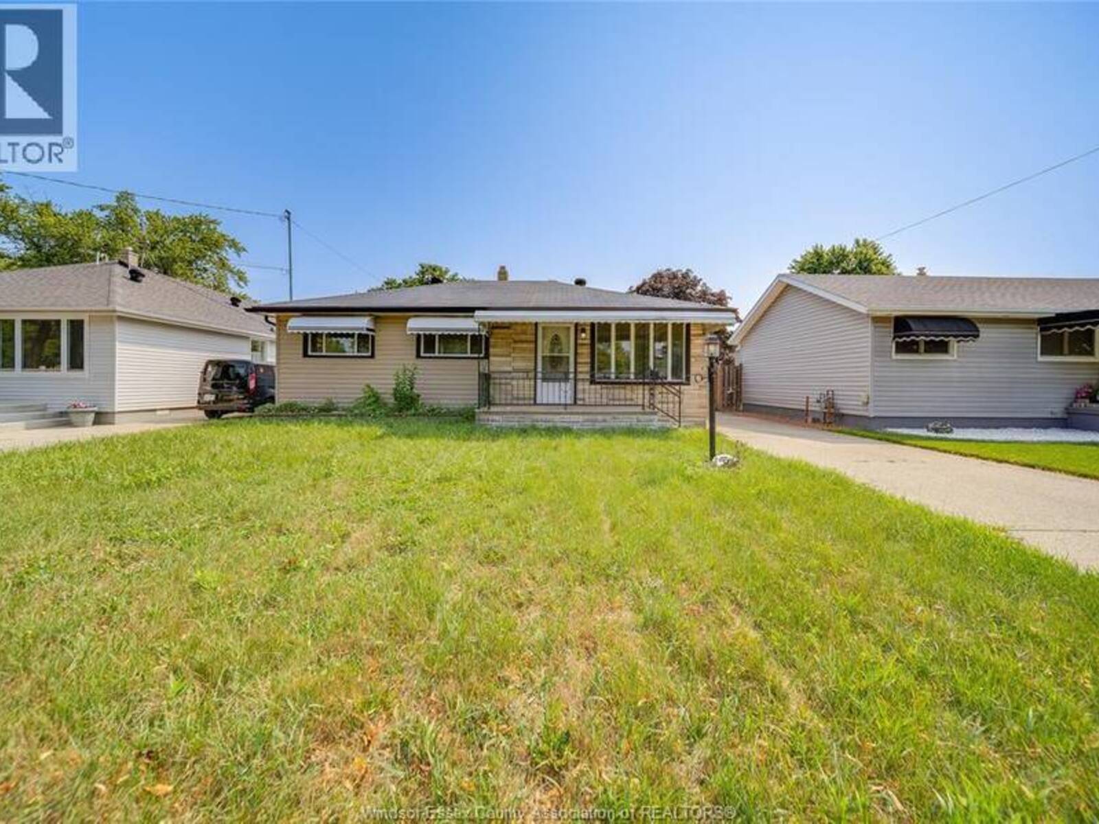 1650 GLENDALE, Windsor, Ontario N8T 2N2