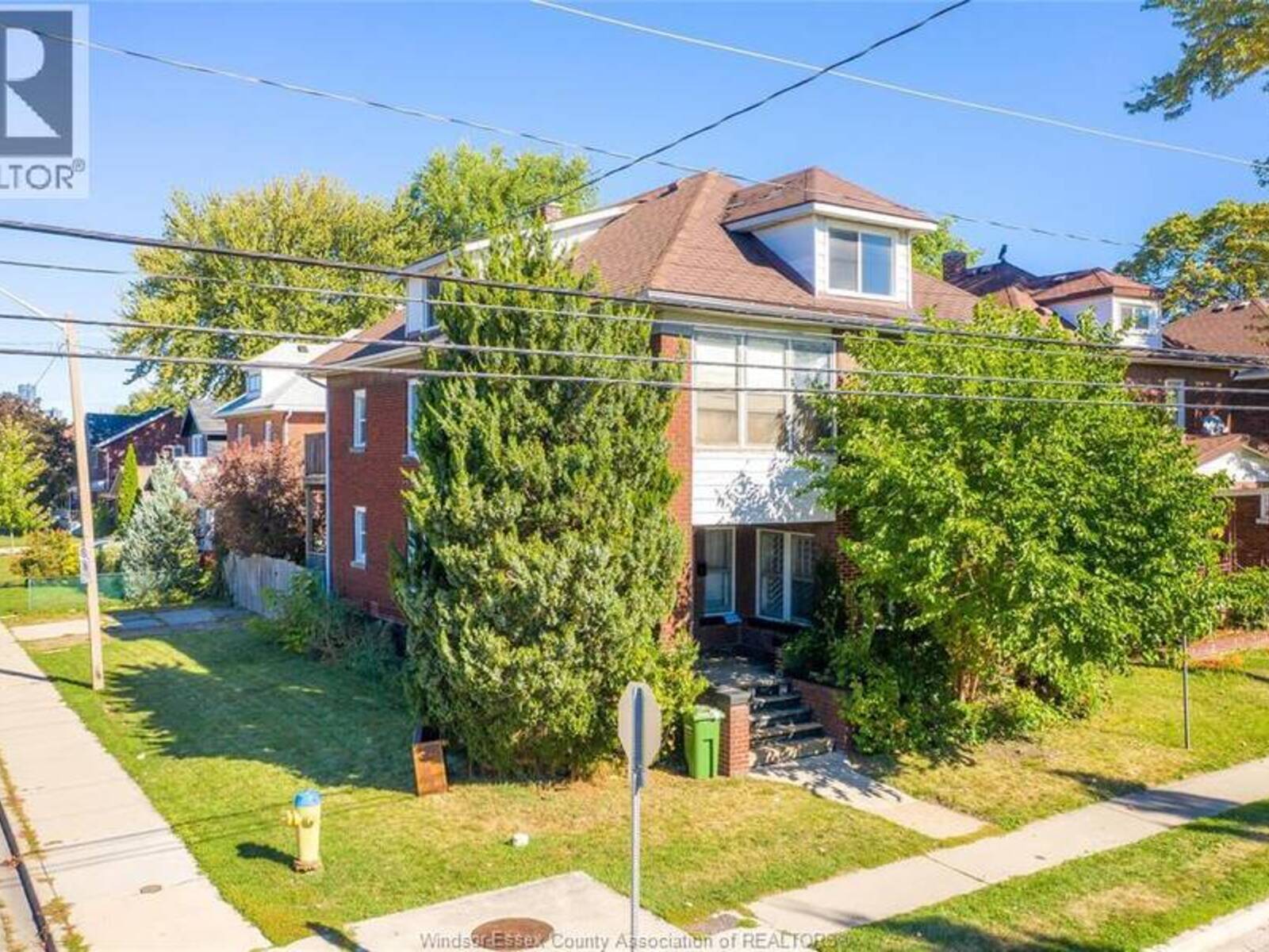 106-108 SHEPHERD STREET East, Windsor, Ontario N8X 2K3