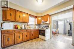 1249 MARENTETTE AVENUE | Windsor Ontario | Slide Image Thirteen