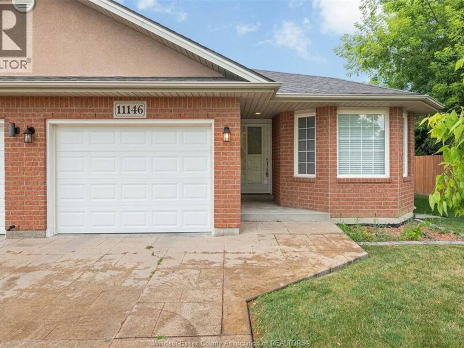 11146 FIRGROVE, Windsor, Ontario N8P 1M4