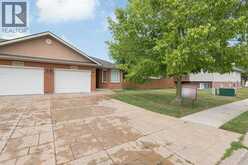 11146 FIRGROVE | Windsor Ontario | Slide Image Three