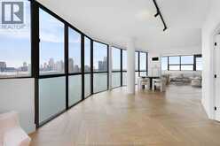 515 RIVERSIDE DRIVE West Unit# 1701 | Windsor Ontario | Slide Image Nine