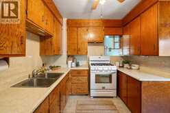21 Melrose AVENUE | Leamington Ontario | Slide Image Fifteen
