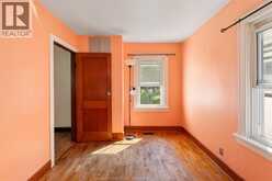 22 Melrose AVENUE | Leamington Ontario | Slide Image Thirteen