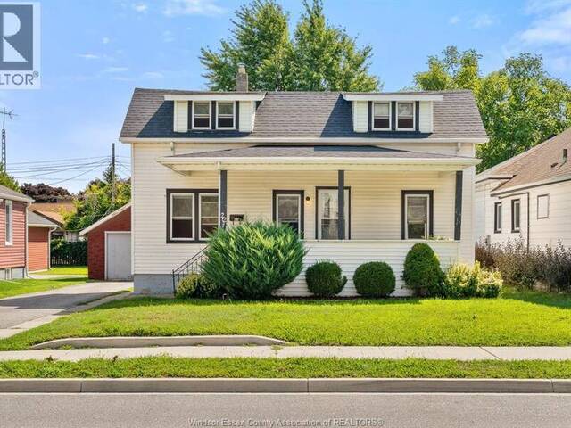 22 Melrose AVENUE Leamington Ontario, N8H 2H9 - 4 Bedrooms Waterfront Home For sale