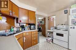 1361 ALBERT | Windsor Ontario | Slide Image Nineteen